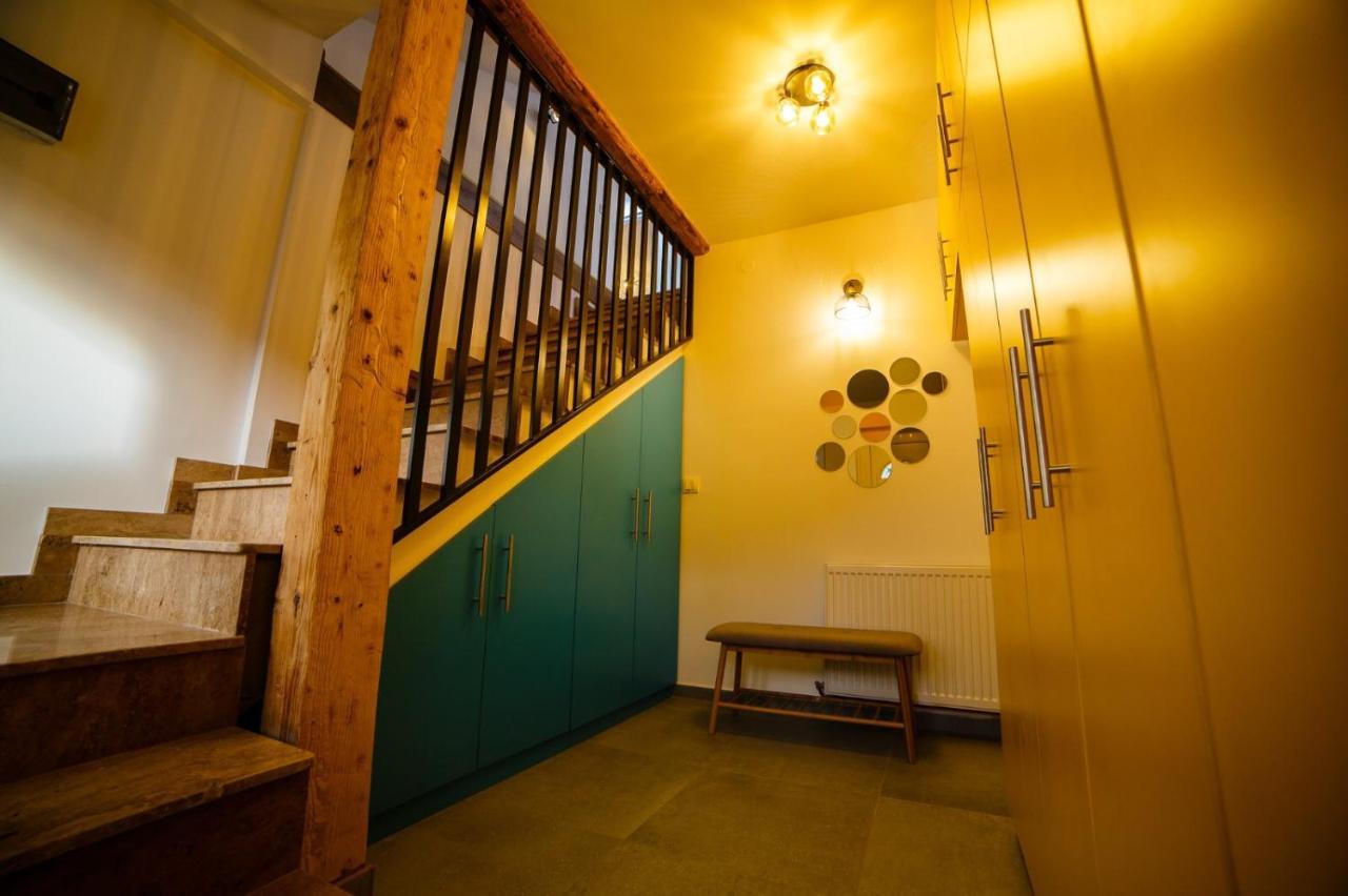 Appartement Alpine Loft à Câmpulung Moldovenesc Extérieur photo